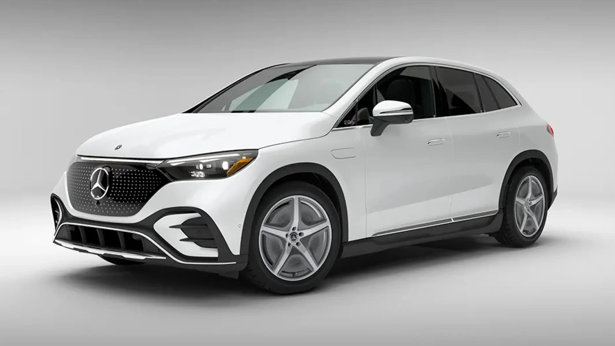 MBCAN-2025-EQE-SUV-MP-024_11zon.png