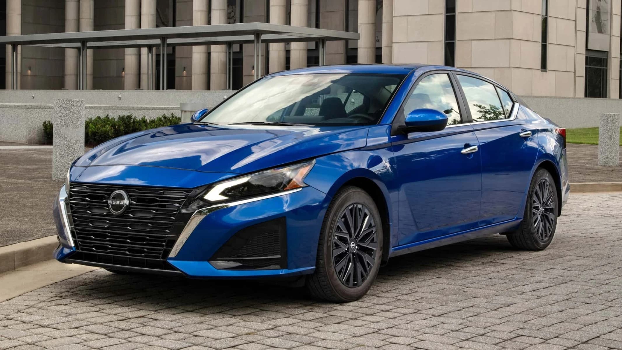 wp-content-uploads-2024-08-2025-nissan-altima-8-686160e9e3eb8e5af3ce7235_11zon.jpg